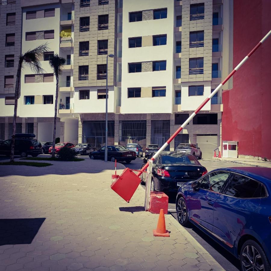 Super Apartement Totalement Neuf A Cote De Marjane Avec La Climatisation Et Wifi طنجة المظهر الخارجي الصورة